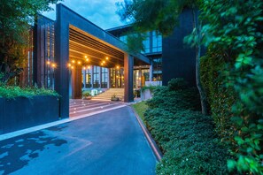 Front of property - evening/night