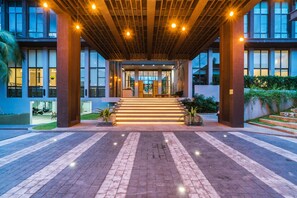 Property entrance - Saturdays Condominium by Favstay (Rawai)