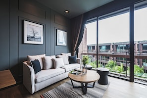 One Bedroom Suite | 1 soveværelse, dundyner, gratis Wi-Fi, sengetøj