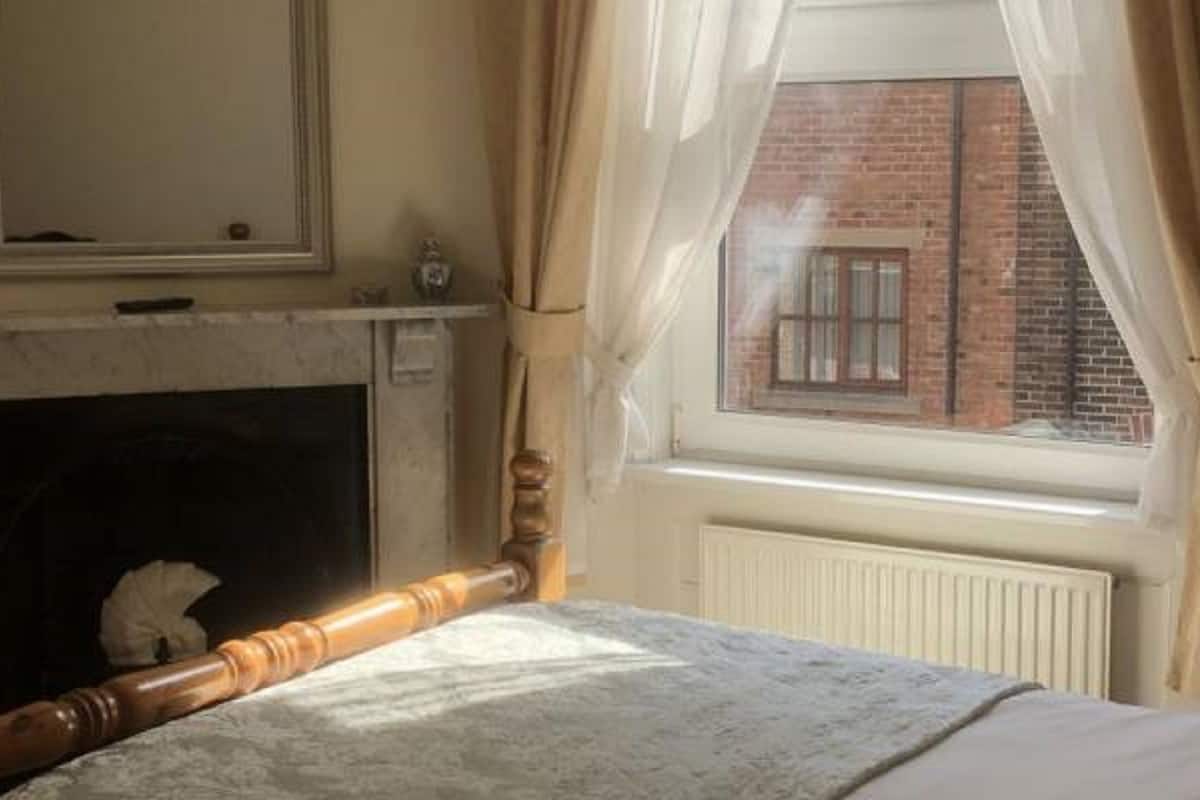 R1 Double En-suite Room | Free WiFi