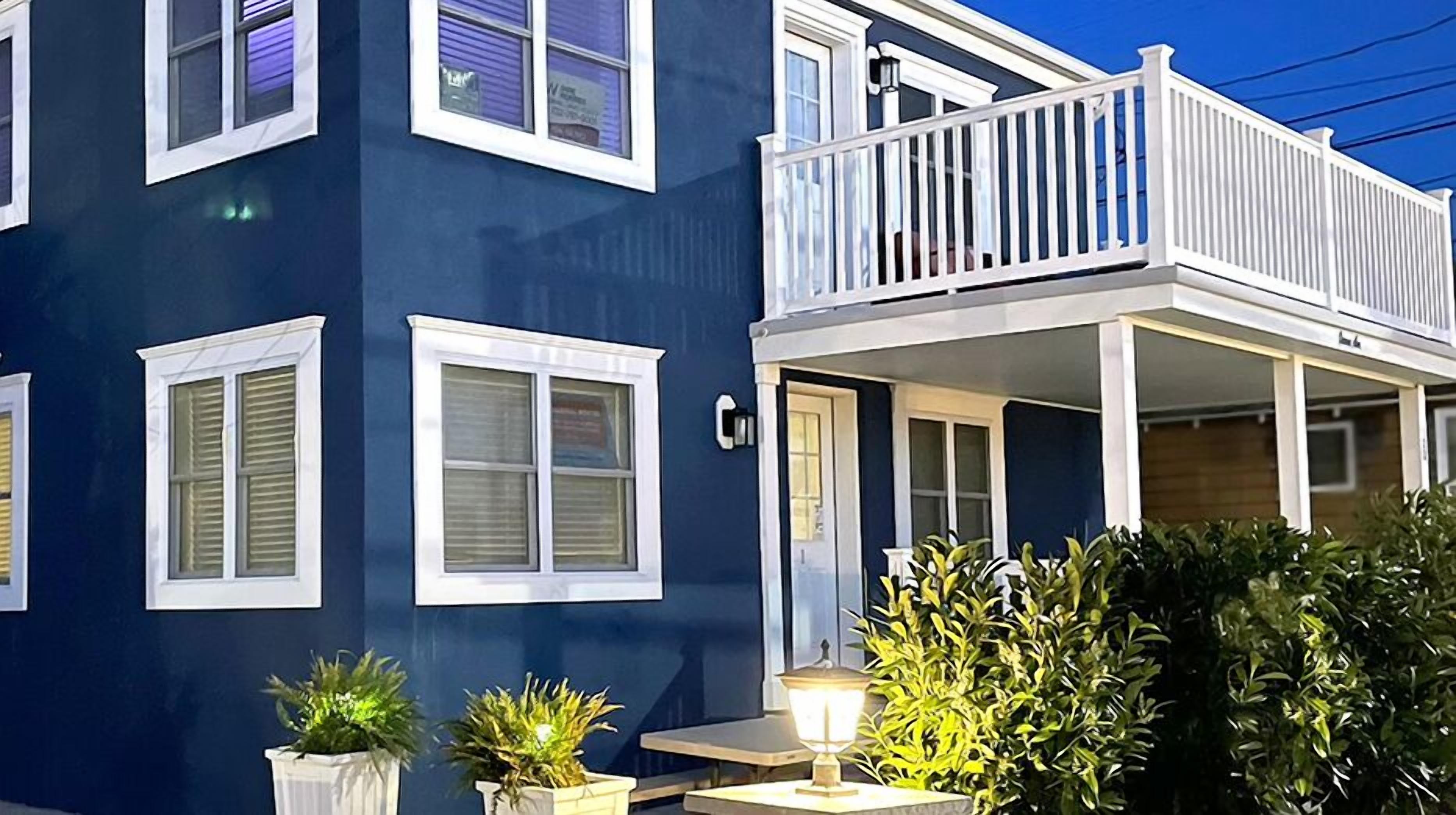 Chic space 180ft to beach, parking, beach tags, linens 
