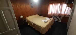 Down duvets, bed sheets - Hotel Los Duendes Bariloche (San Carlos de Bariloche)