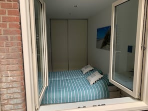 1 bedroom, desk, iron/ironing board, WiFi - Apartment Badhuisstraat Scheveningen (Scheveningen)