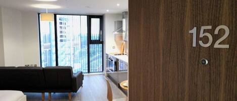 Vista frontal de la propiedad