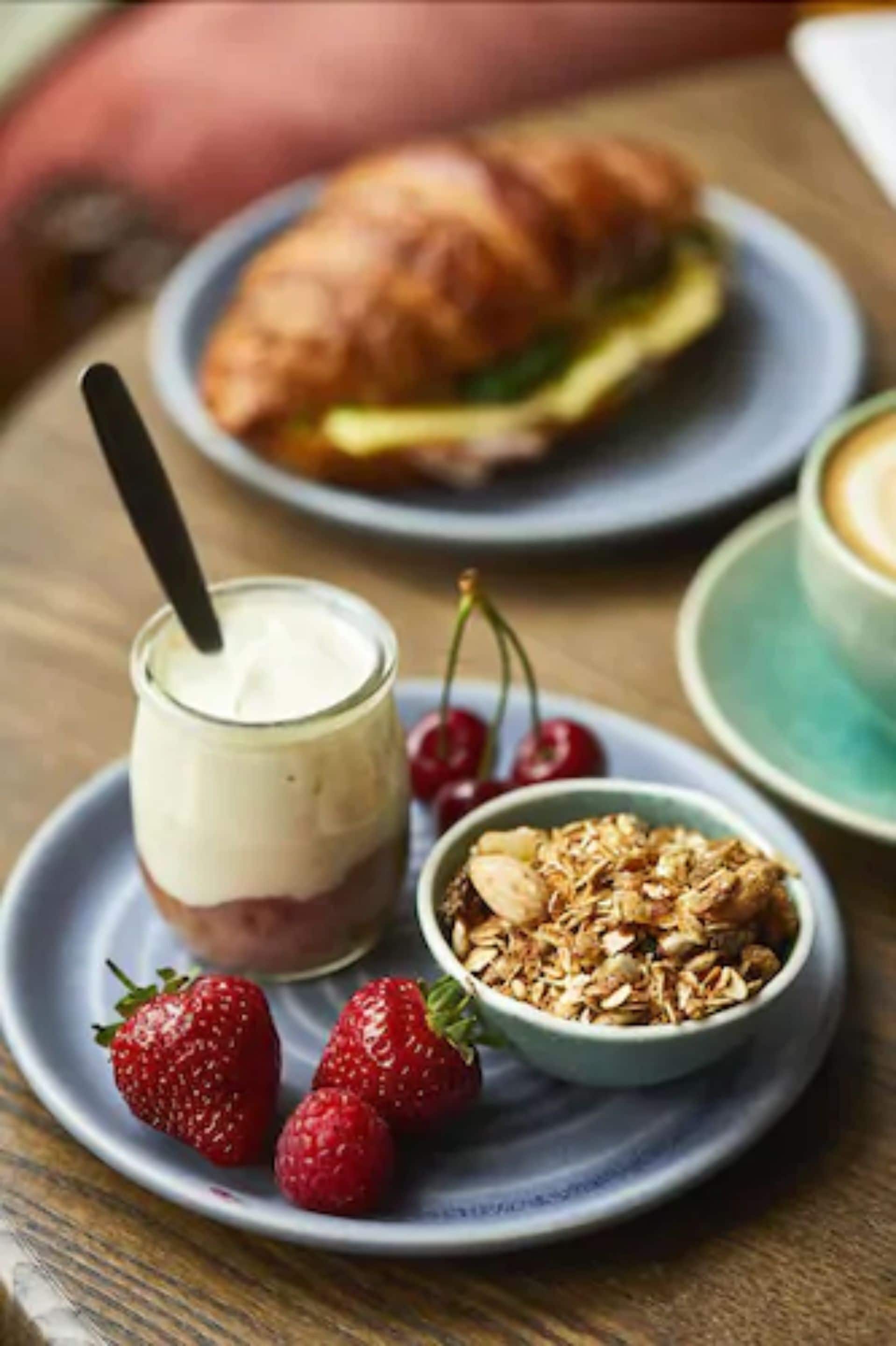 free daily full breakfast