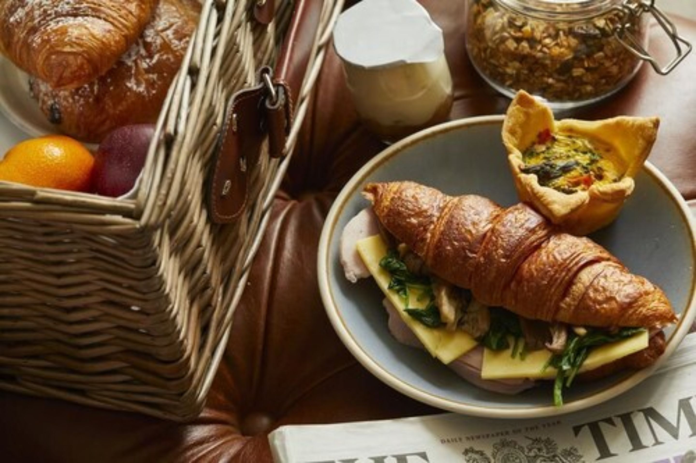 free daily full breakfast