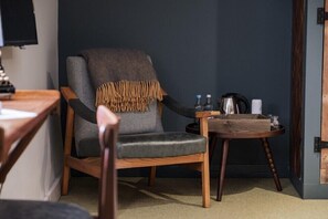 Minibaari, työpöytä, silitysrauta/-lauta, ilmainen Wi-Fi