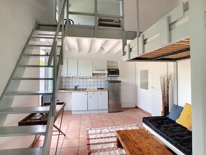 Interior - Cosy studio with access to terrace and garden 3km from Bidart center (Bidart)