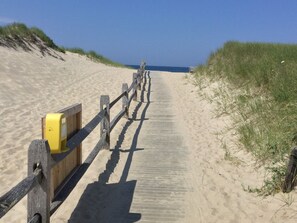 Beach nearby, sun-loungers, beach towels