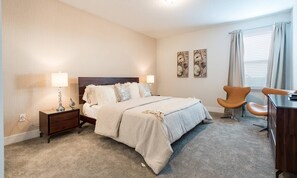 5 bedrooms, iron/ironing board, WiFi, bed sheets