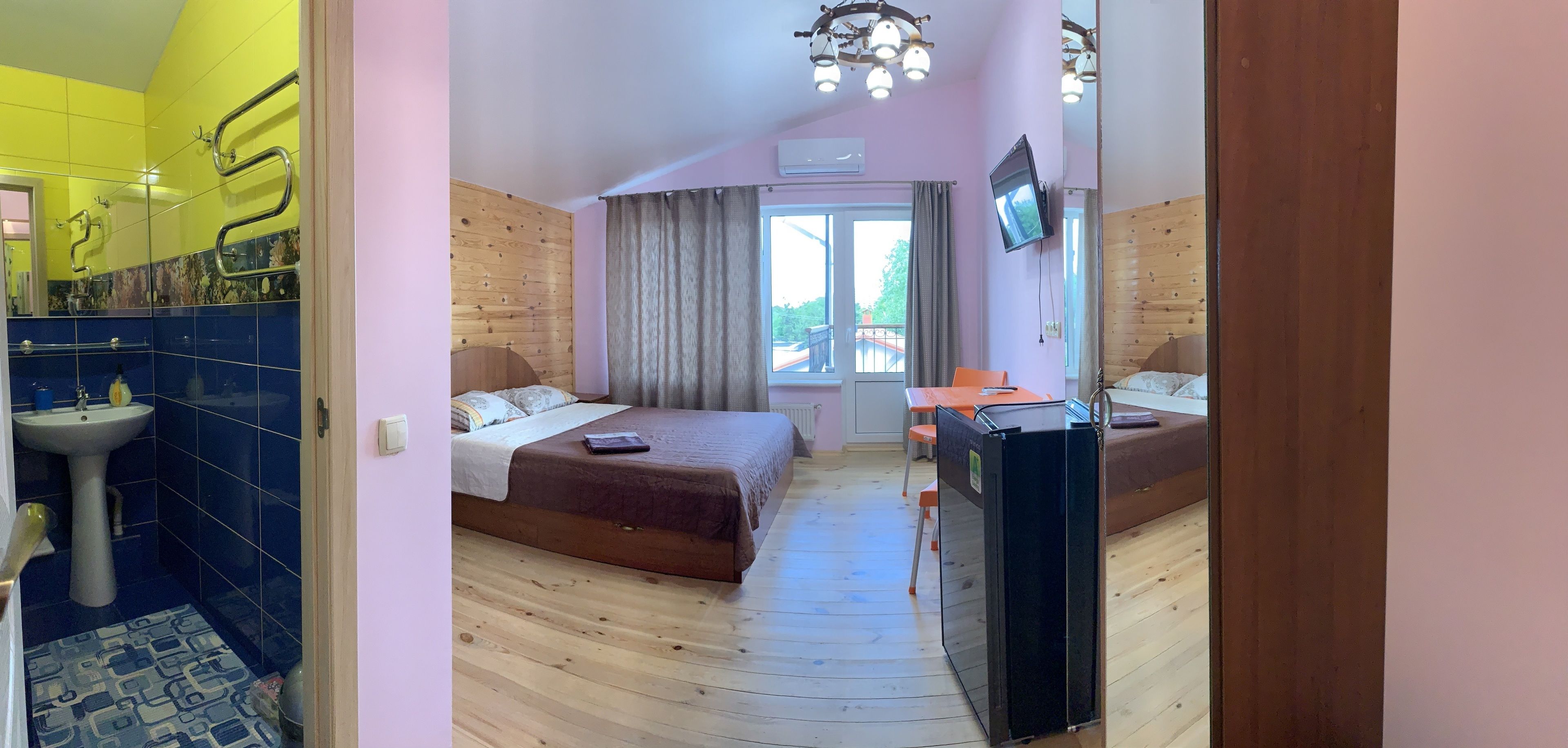 高级套房 | 熨斗/熨衣板、免费 WiFi