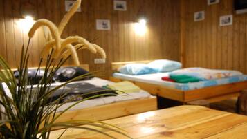 Rollaway beds, free WiFi