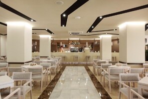 تناول الطعام