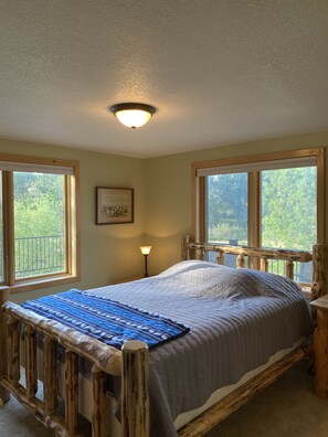 6 bedrooms, free WiFi, bed sheets