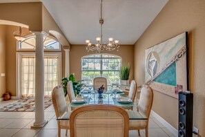 House | In-room dining