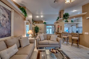 House | Living area | Flat-screen TV - House Palm Tree by Vacationhit (Cape Coral)