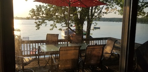 Lake front home on Klinger Lake in Sturgis,  Michigan