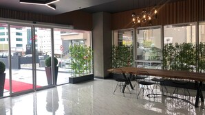 Lobby - Atacity Hotel (Istanbul)