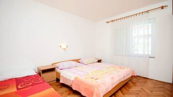 2 soverom, strykejern/-brett og wi-fi (inkludert)