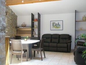 Interior - Cottage in the countryside in an old Mas Catalan (Reynes)