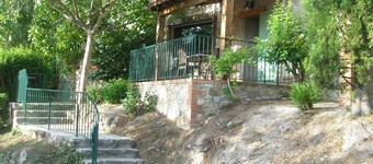 Cottage in the countryside in an old Mas Catalan