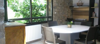 Cottage in the countryside in an old Mas Catalan