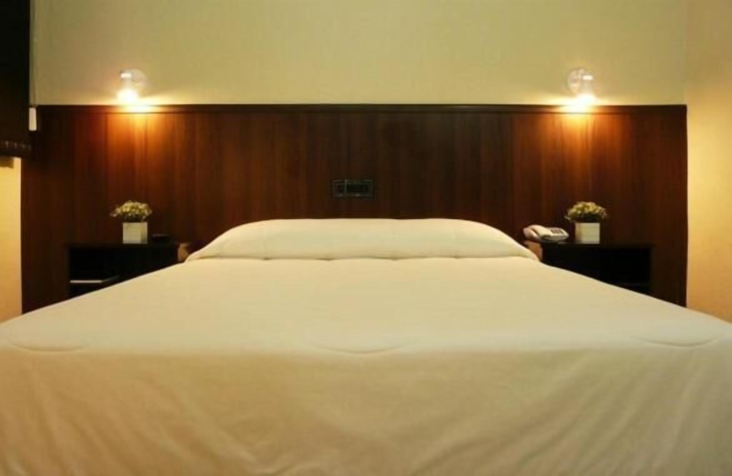 1 bedroom, minibar, desk, free wifi