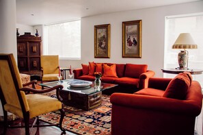 Flat-screen TV - Ana Frank Boutique Hotel (Lima)