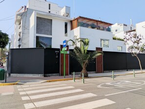 Front of property - Ana Frank Boutique Hotel (Lima)