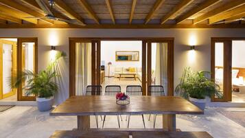 Deluxe-Haus, Mehrere Schlafzimmer, eigener Pool | Terrasse/Patio