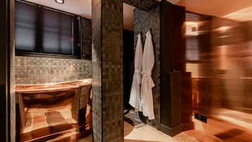 Souterrain: Deluxe tweepersoonskamer, bad (The Brewer) | Badkamer met douche