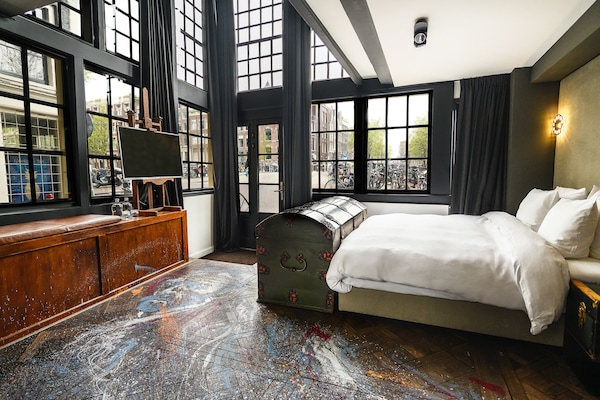 Quarto com design assinado (The Artist) | Vista do quarto