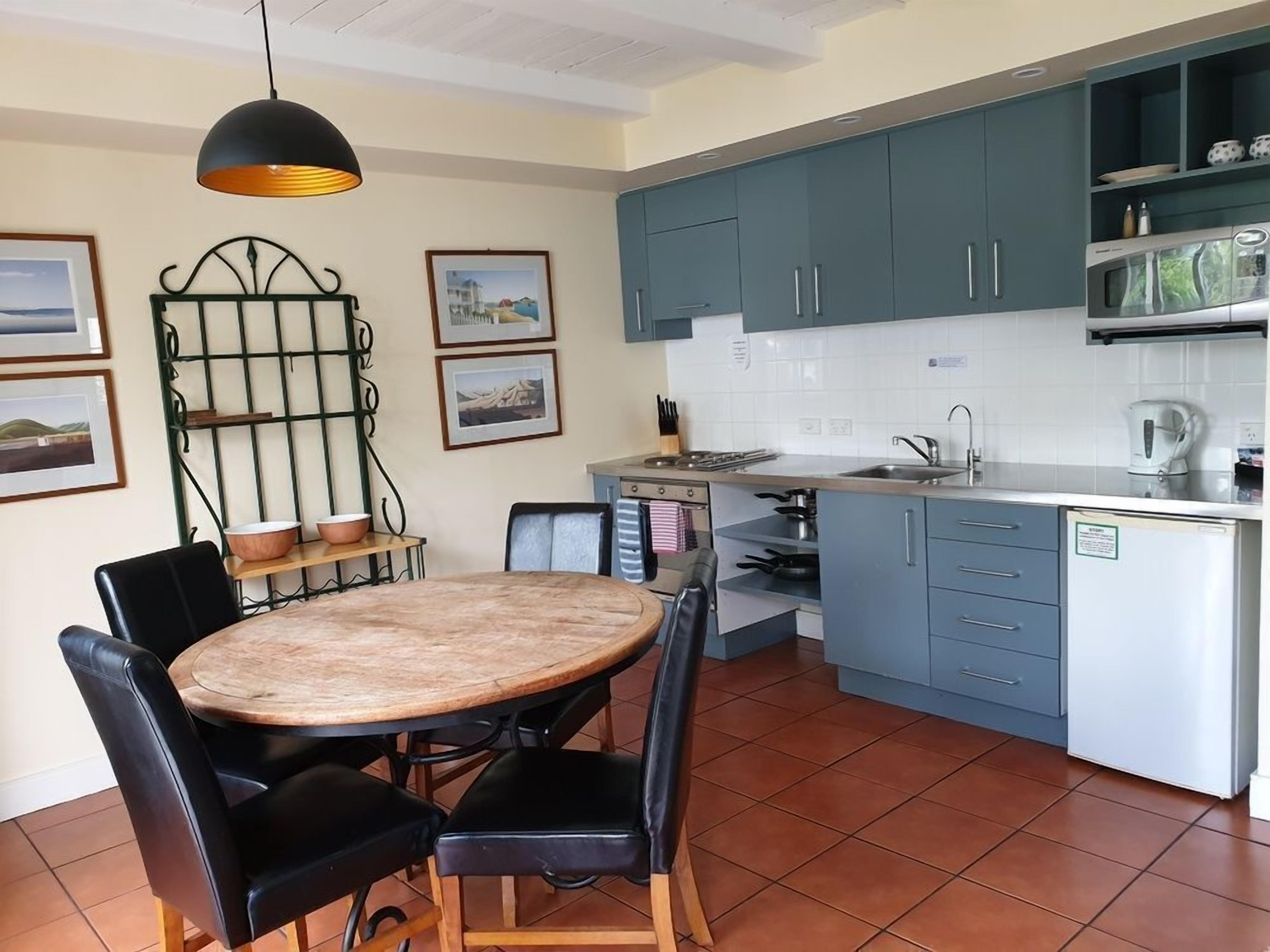 The Bruce Waterfront Apartments by AVI in Akaroa Find Hotel Reviews, Rooms, and Prices on