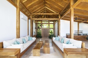Nội thất lối vào