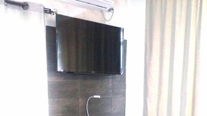 Unclassified image, 4 of 55, button - Hotel Claudia (Macuspana)