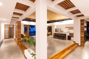 Interior entrance - Villa Akoya (Cóbano)