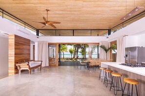 Interior - Villa Akoya (Cóbano)