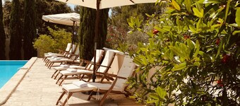 Grande et belle villa provençale entre Uzès, Nîmes et Avignon