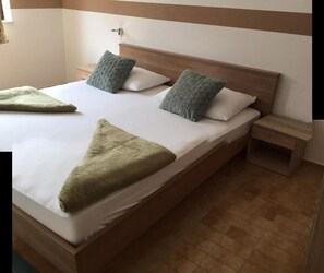1 bedroom, free WiFi, bed sheets, wheelchair access