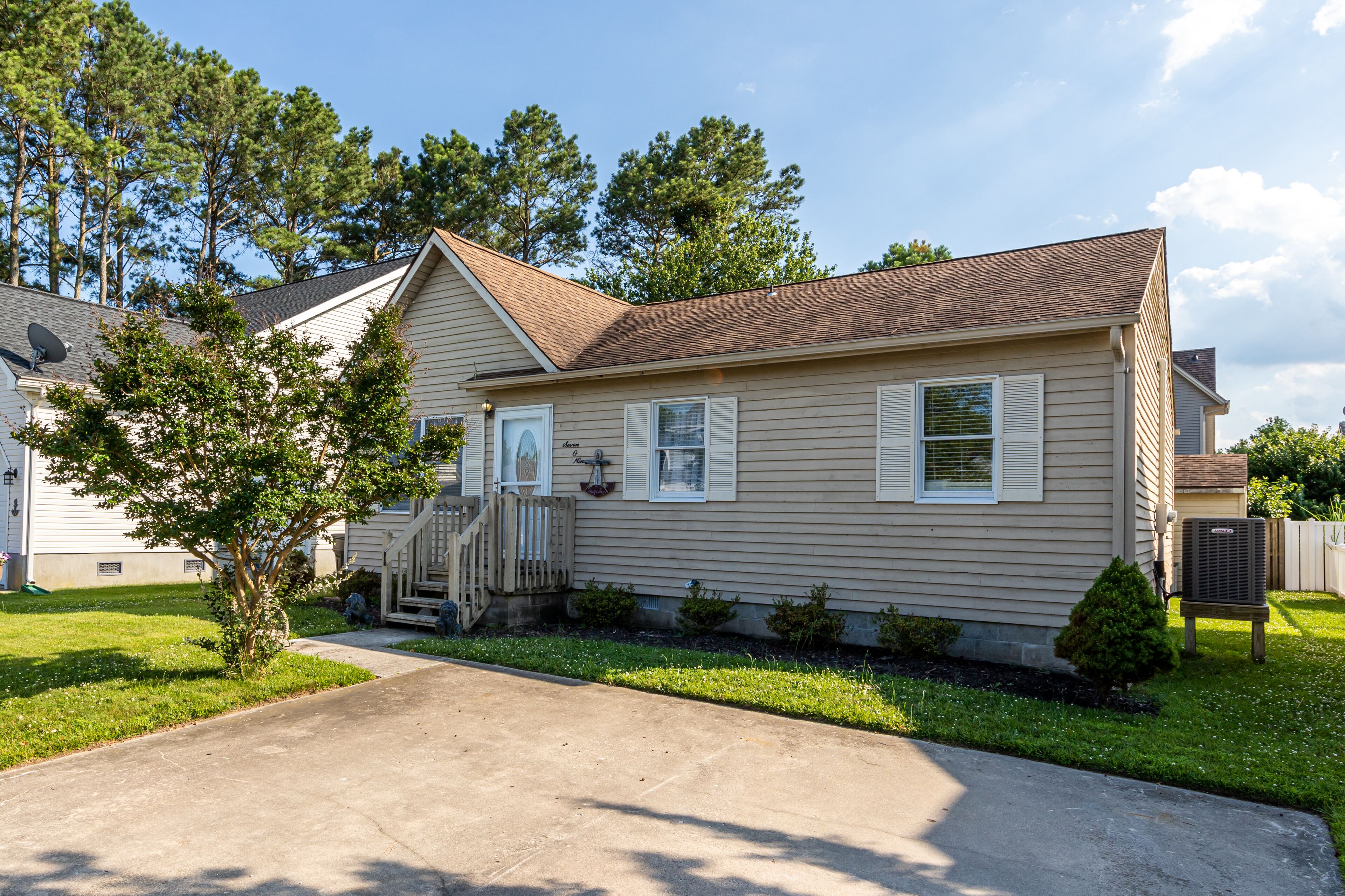 Updated home in a quiet neighborhood w/ yard & grill - walk to beach/dining