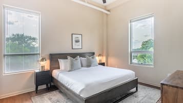 One Bedroom (Self Check-in with Virtual Front Desk)