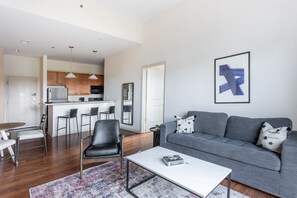 One Bedroom (Self Check-in with Virtual Front Desk) | Bathroom