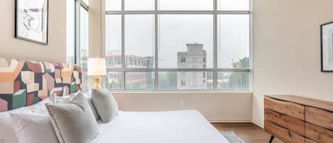 Appartement, 3 slaapkamers | Een laptopwerkplek, een strijkplank/strijkijzer, gratis wifi, beddengoed