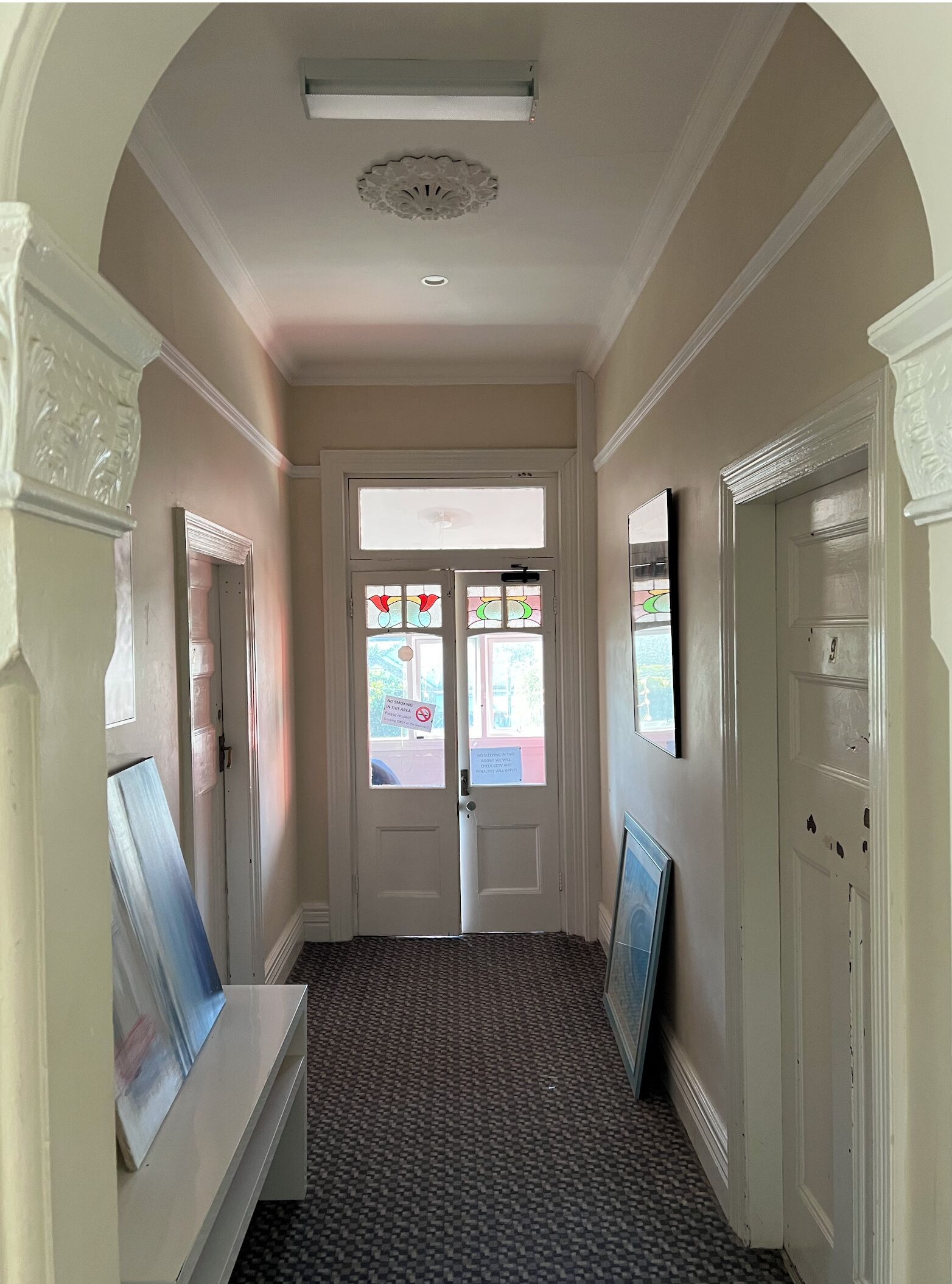 Kiến trúc tòa nhà