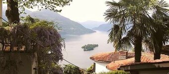 Villa on a hill with magnificent views of Lake Maggiore