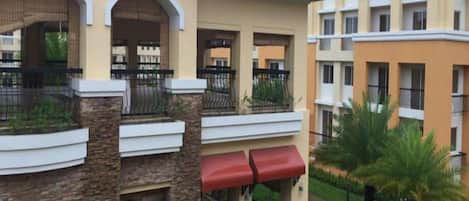 Enceinte de lâhĂ©bergement