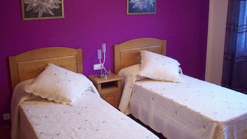 3 quartos, ferros/tábuas de passar roupa, Wi-Fi, roupa de cama