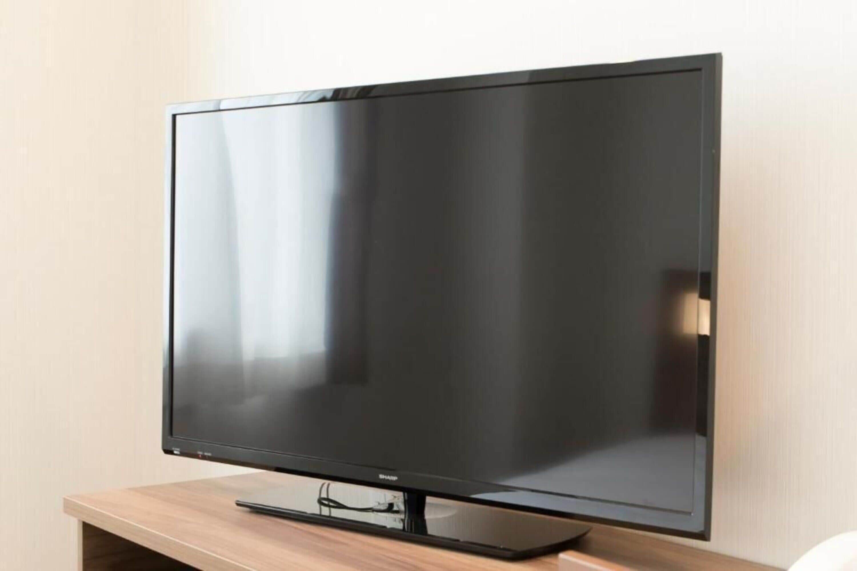 desk, blackout curtains, iron/ironing board, free wifi