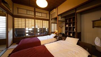Private Vacation Home | Desk, WiFi (free)