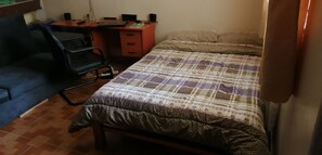 1 Schlafzimmer, Schreibtisch, WLAN